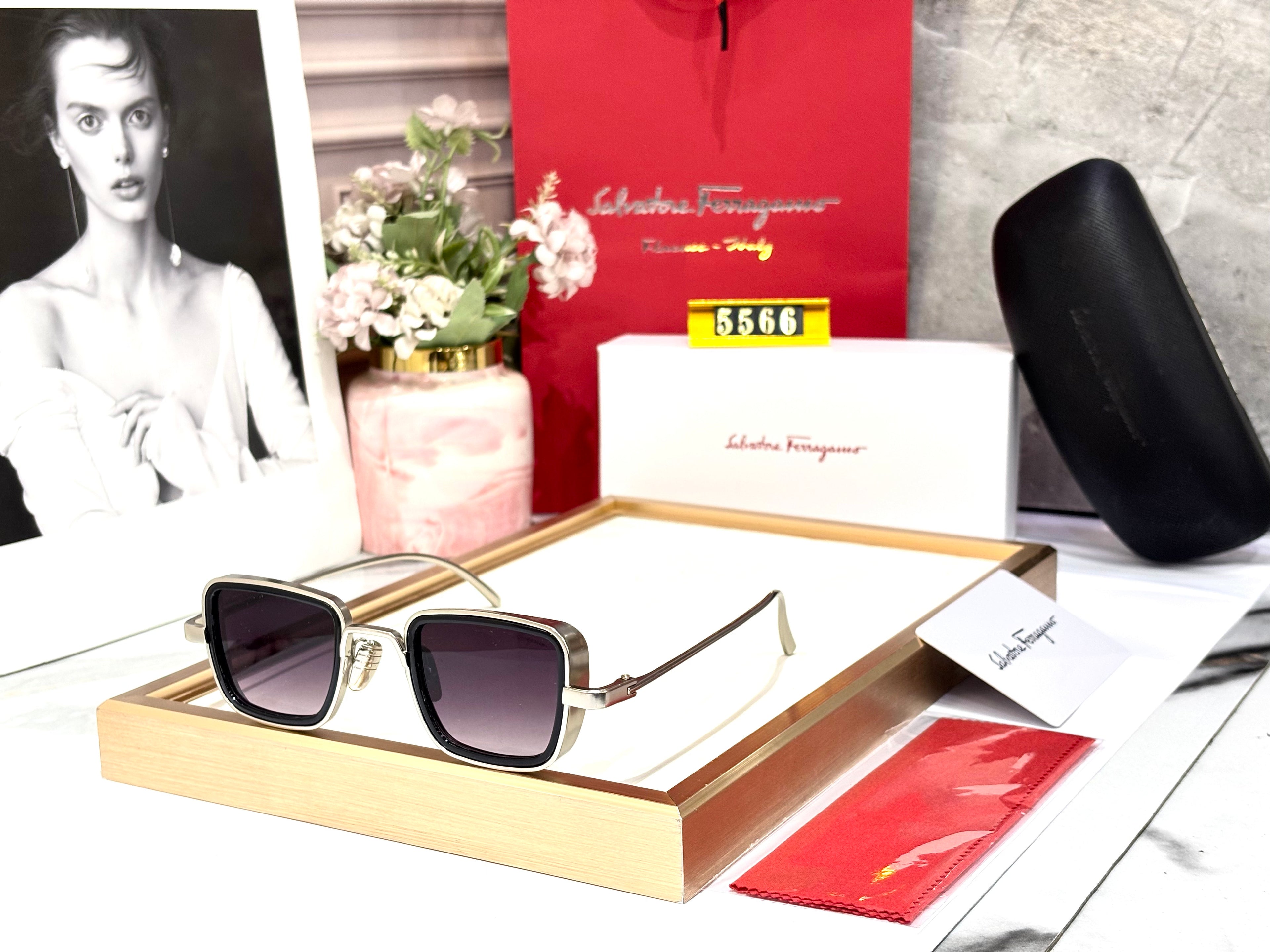 FERRAGAMO 5566 UNISEX GENERIC