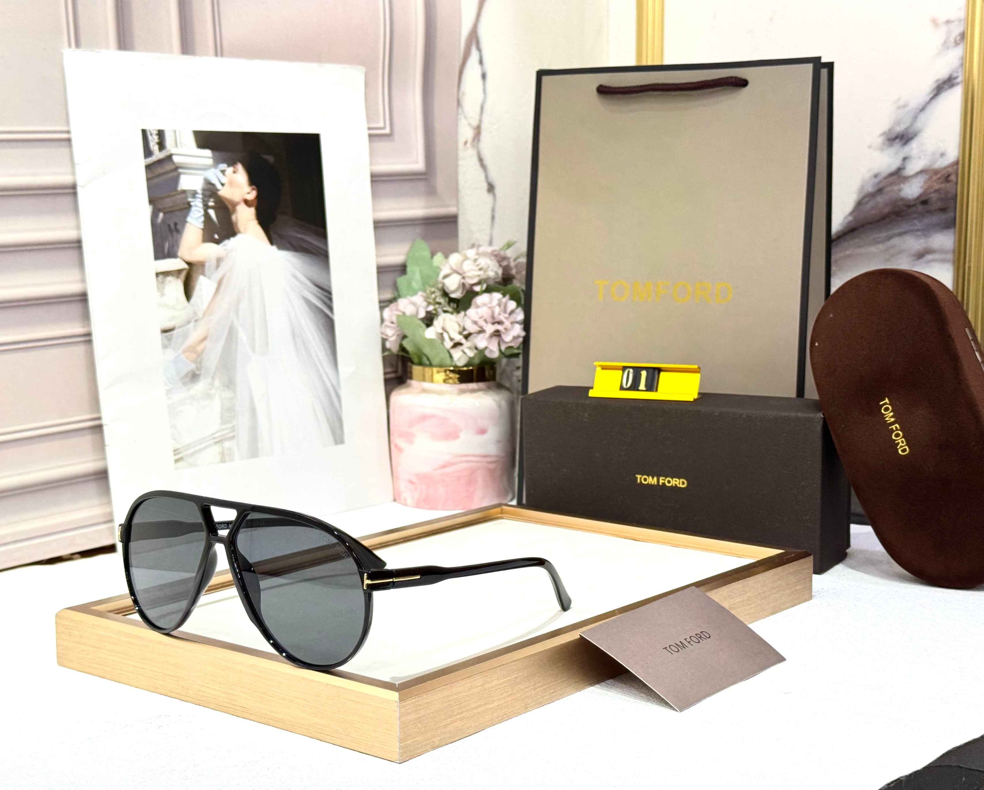 TOMFORD 01 UNISEX GENERIC