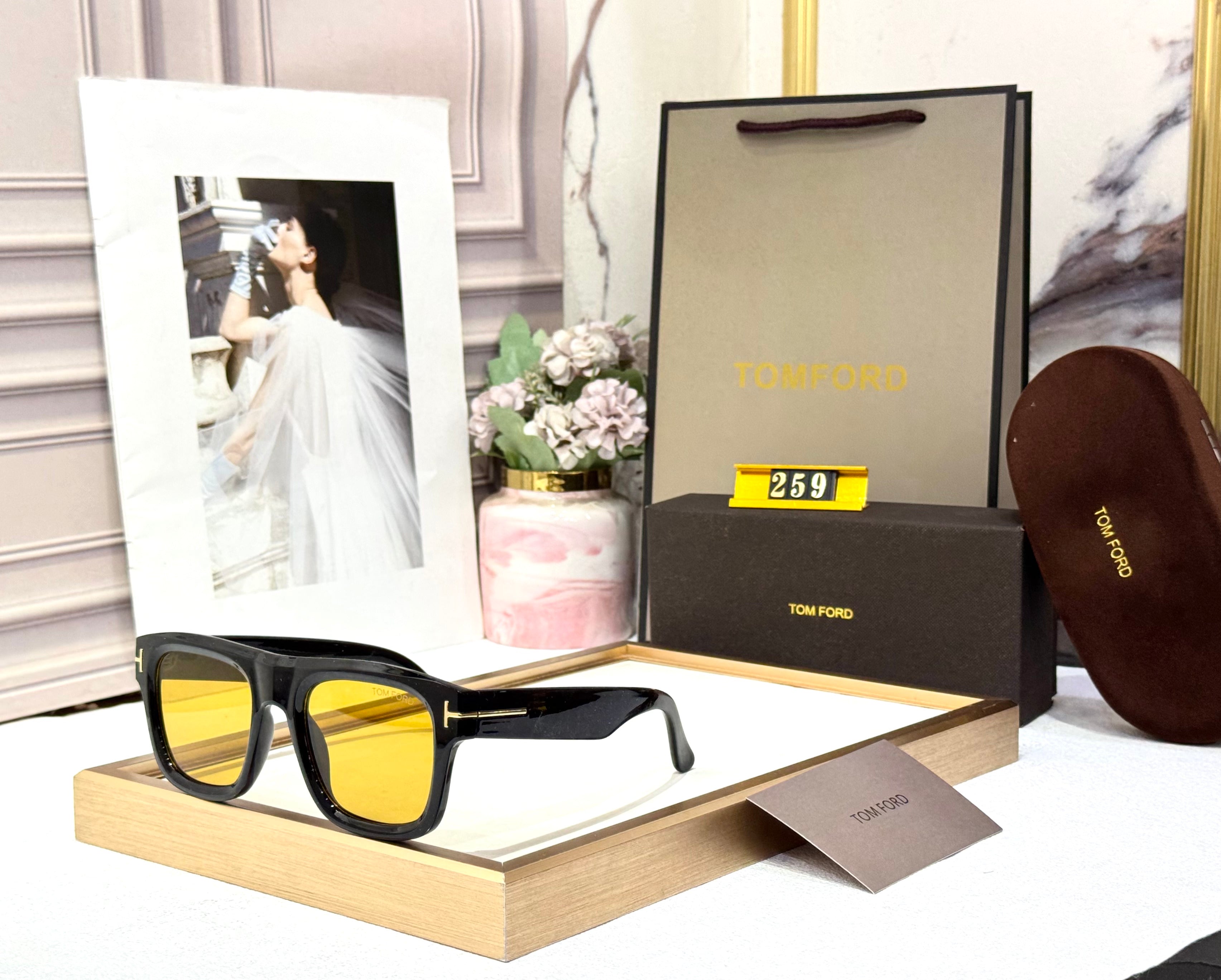 TOMFORD 259 UNISEX GENERIC