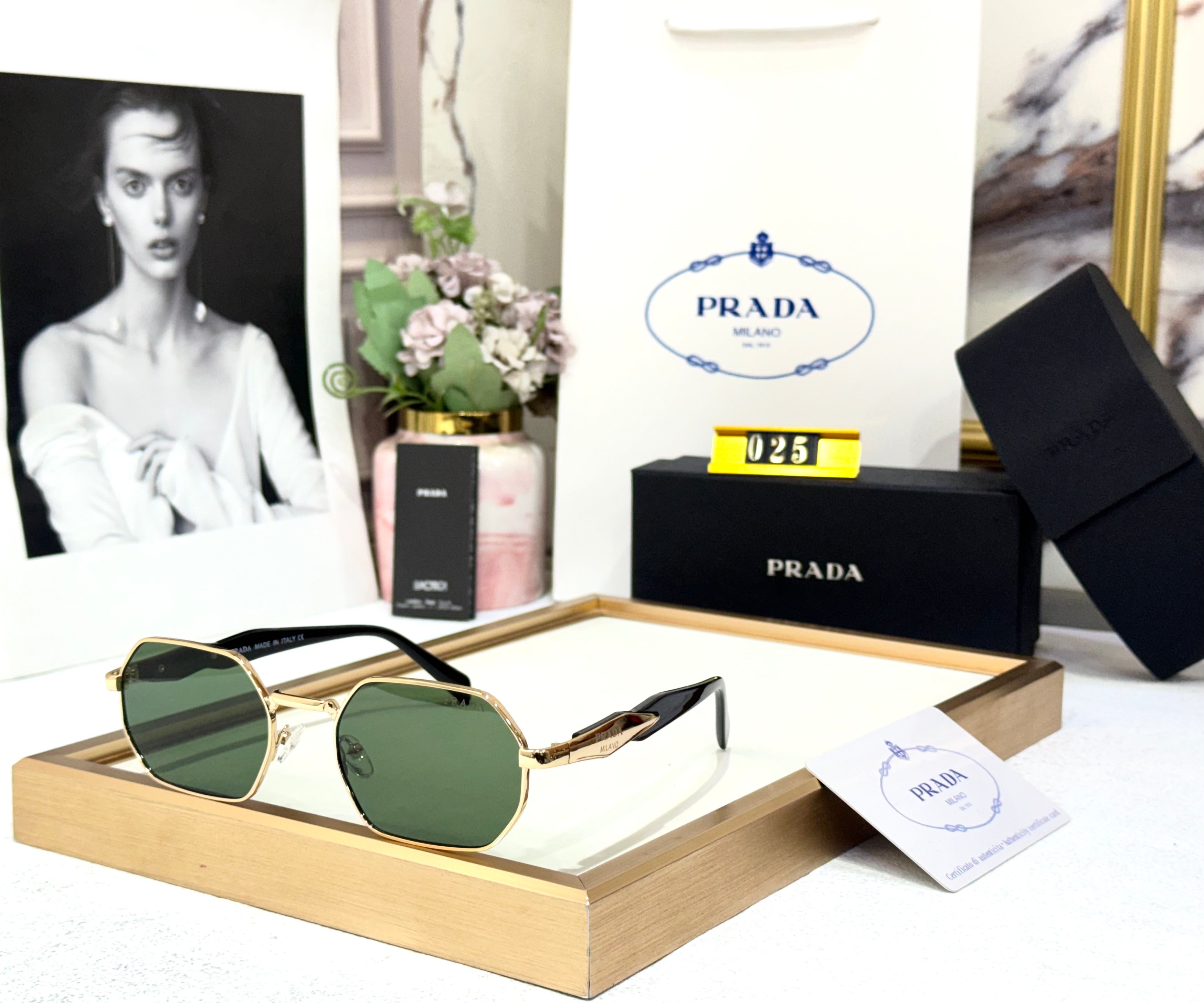 PRADA 025 UNISEX GENERIC