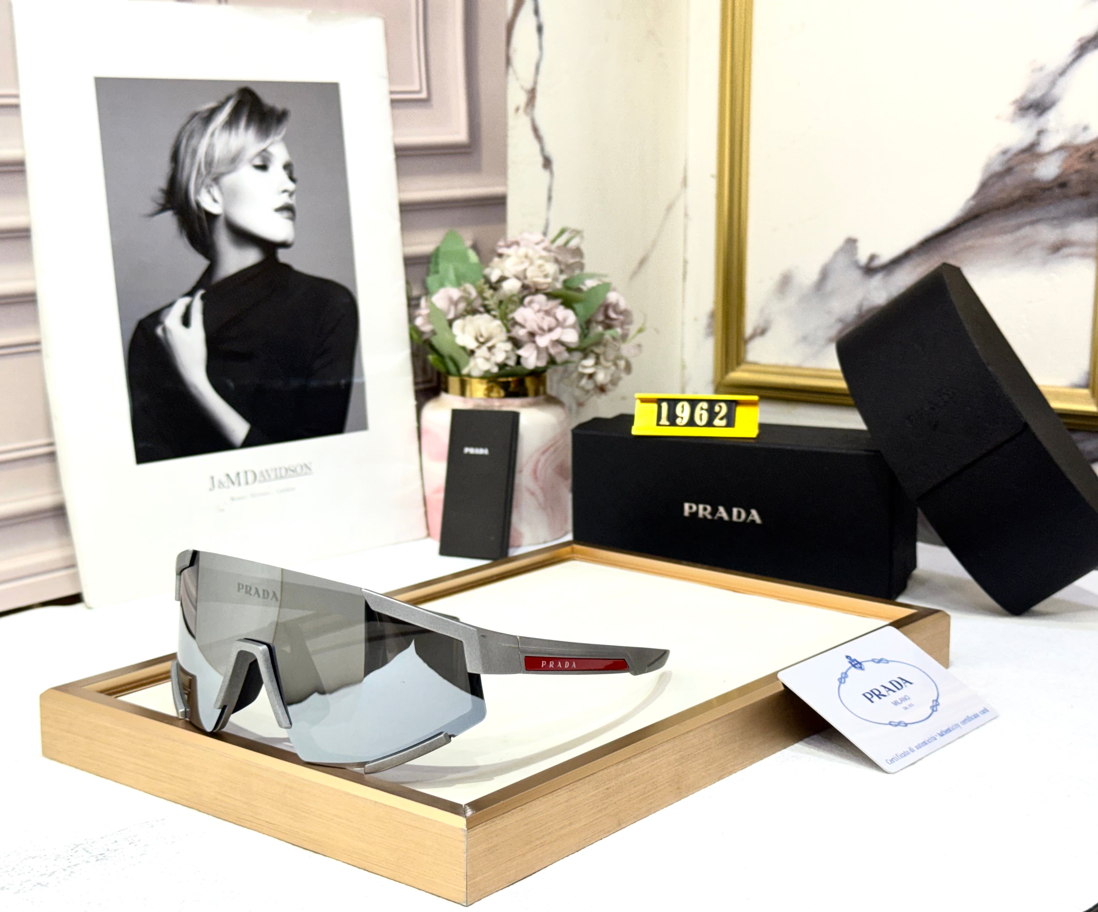 PRADA 1962 UNISEX GENERIC