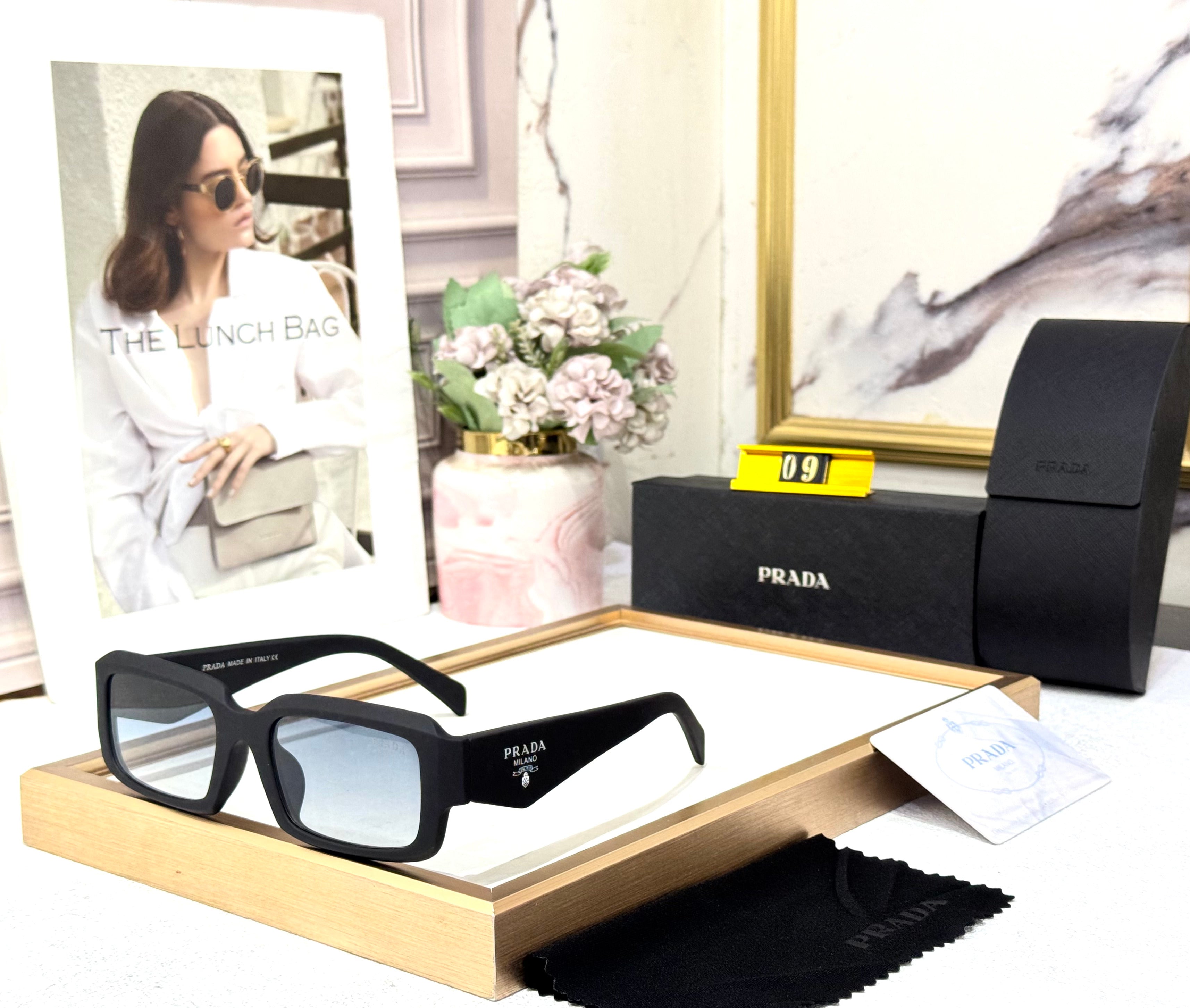 PRADA 09 UNISEX GENERIC