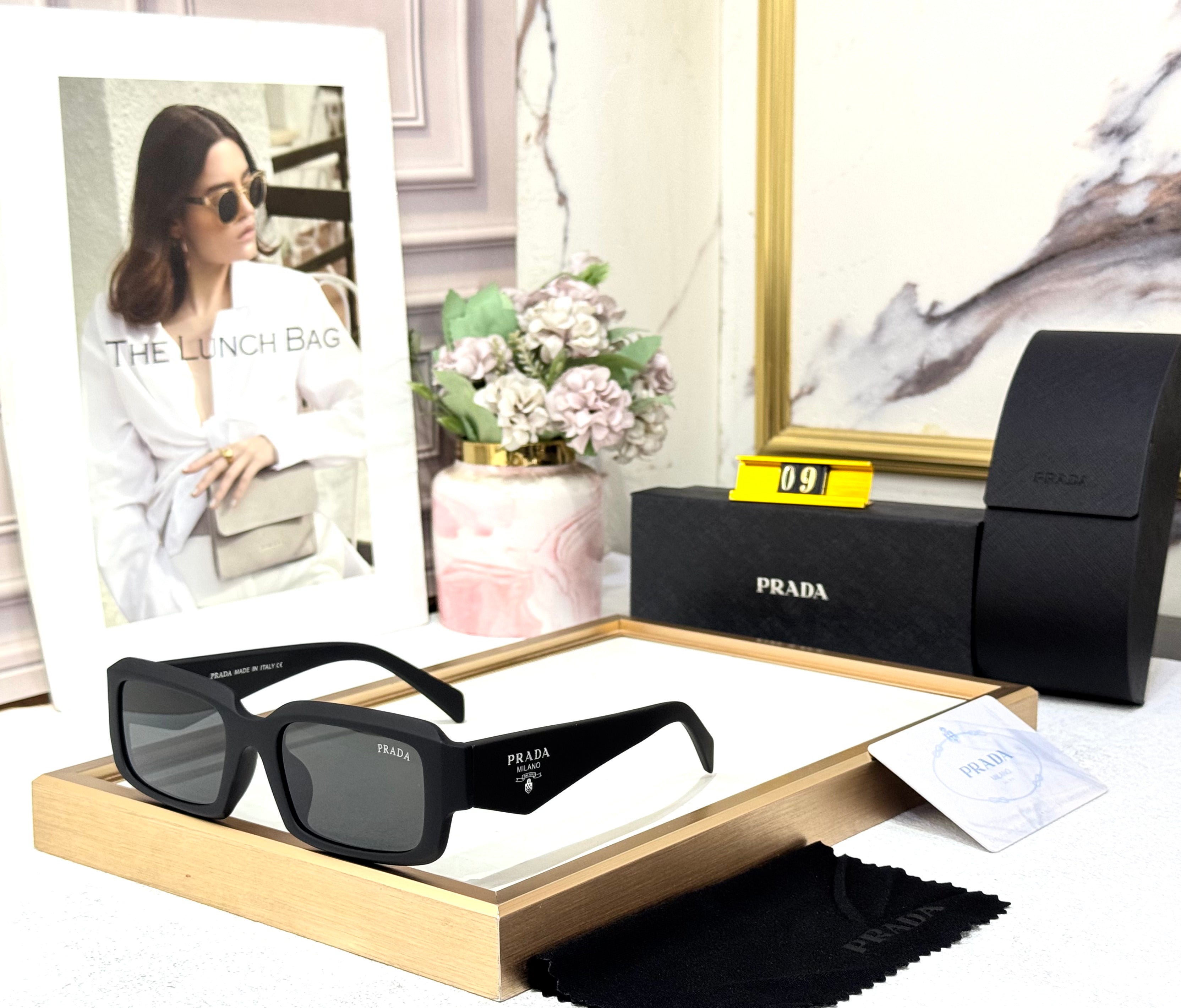 PRADA 09 UNISEX GENERIC