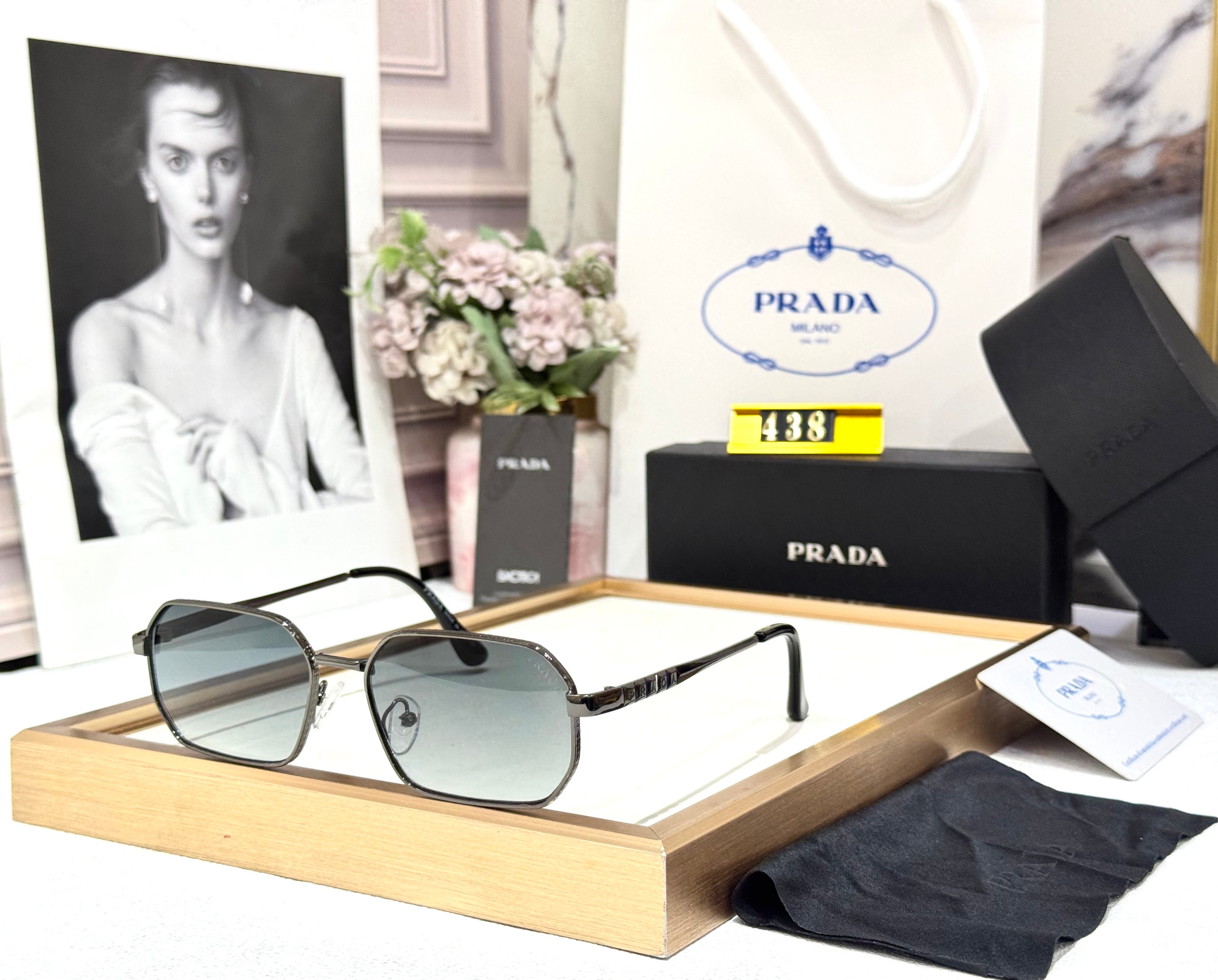 PRADA 438 UNISEX GENERIC
