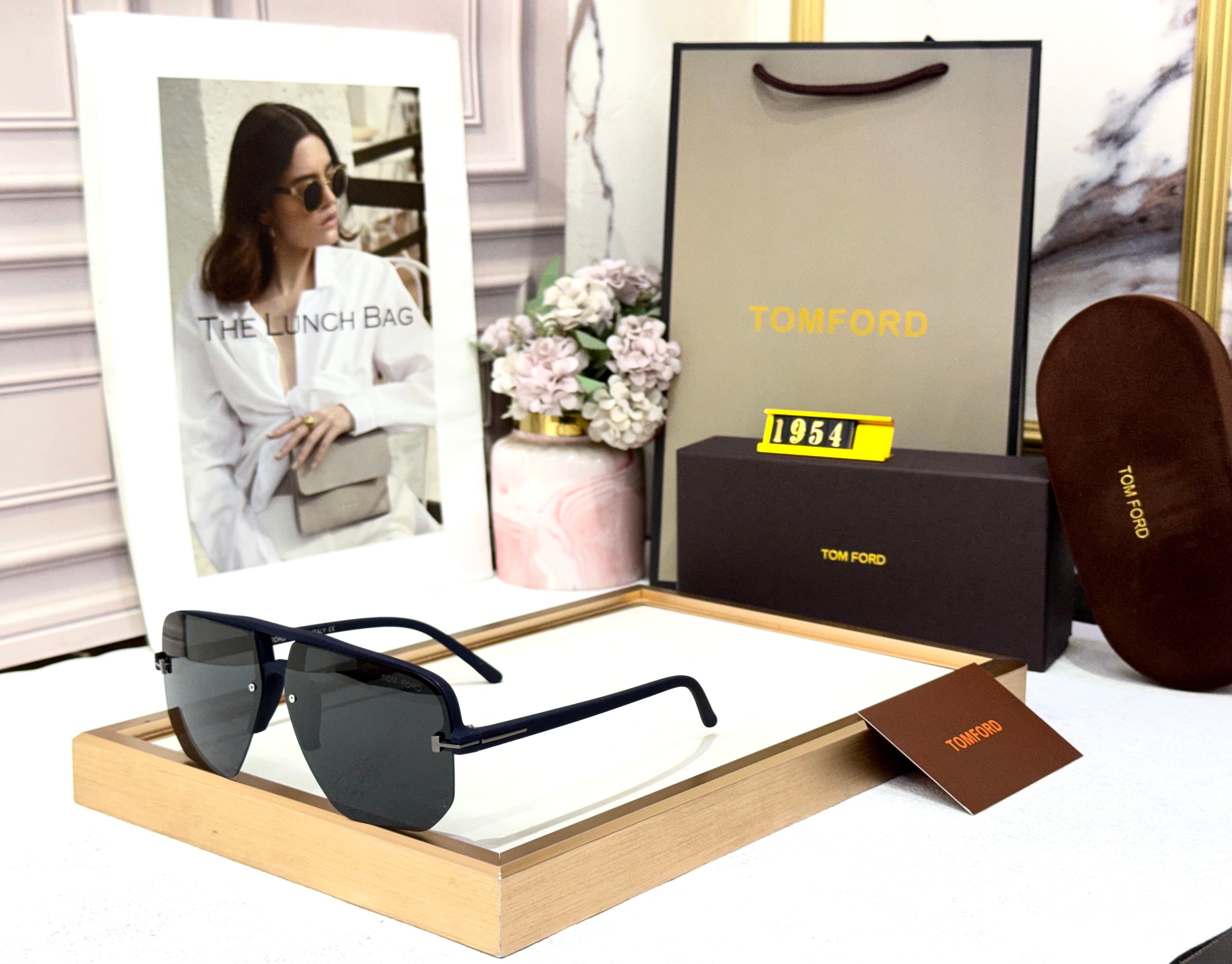 TOMFORD 1954 UNISEX GENERIC