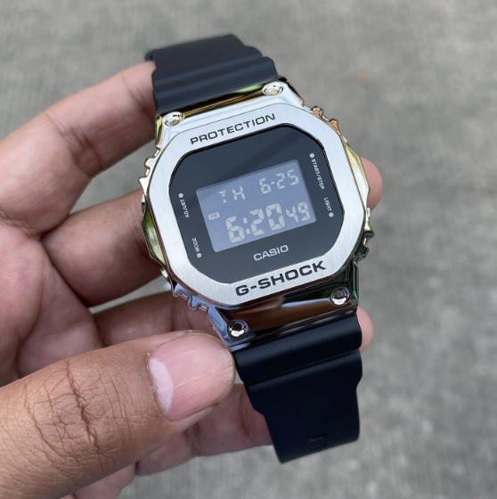 G-Shock Casio GM 5600 Generic Silver Black